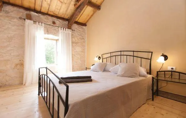 Villa 704 Batlug